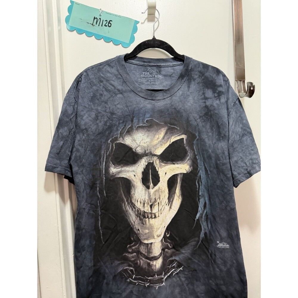 The Mountain Men’s L Gray/Black Skull Graphic Crew Neck T-Shirt
